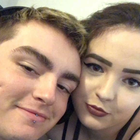 Meet your Posher, Rebecca - Picture 1 of 1